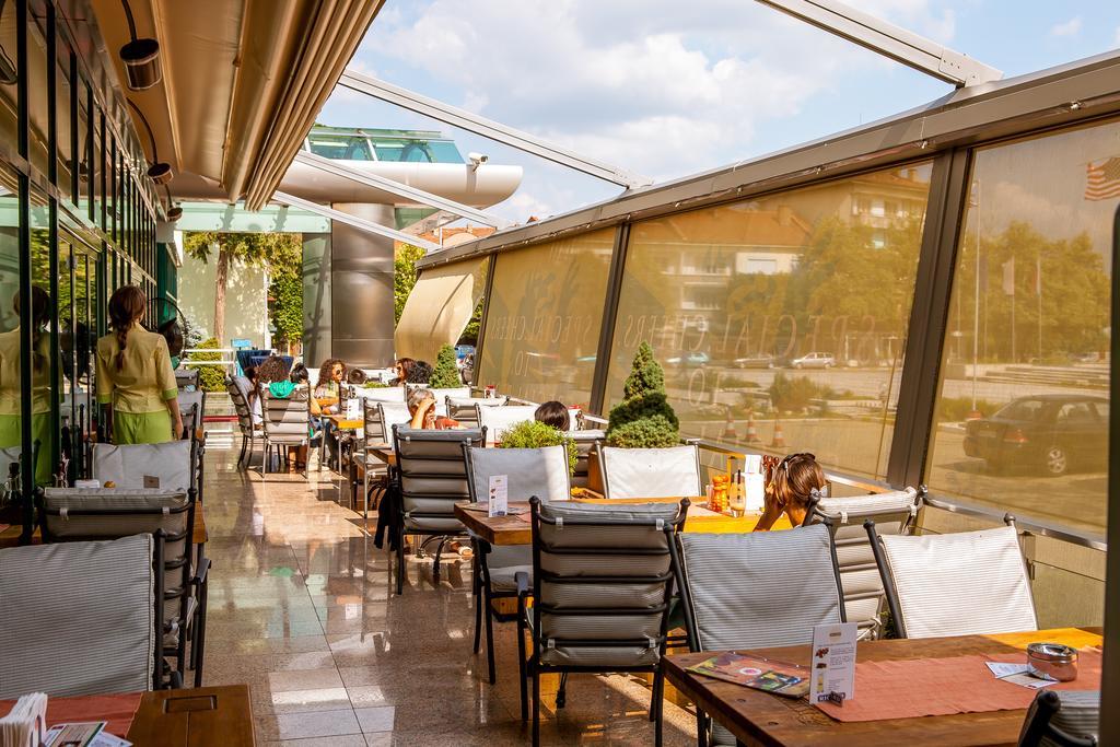 Diplomat Plaza Hotel & Resort Луковит Экстерьер фото