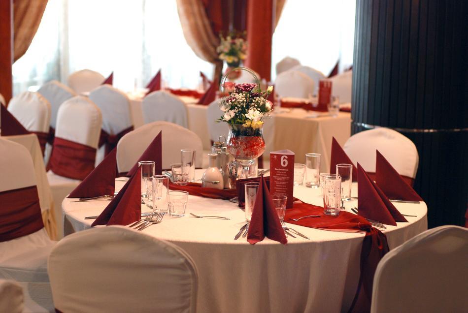 Diplomat Plaza Hotel & Resort Луковит Экстерьер фото